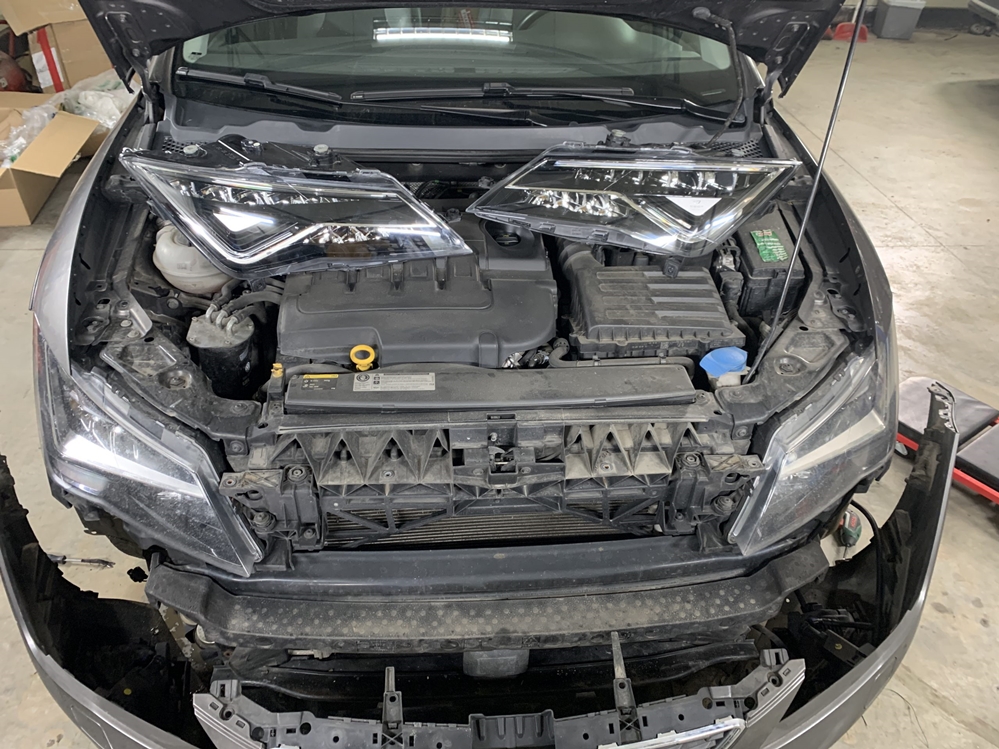 Activare 6 - Seat Leon 5F 2014 Instalare Faruri LED Seat Lighting Seat Leon 5F Montare 6 - Seat Leon 5F 2014 Instalare Faruri LED Seat Lighting Seat Leon 5F