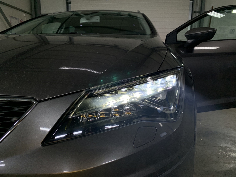 Activare 2 - Seat Leon 5F 2014 Instalare Faruri LED Seat Lighting Seat Leon 5F Montare 2 - Seat Leon 5F 2014 Instalare Faruri LED Seat Lighting Seat Leon 5F