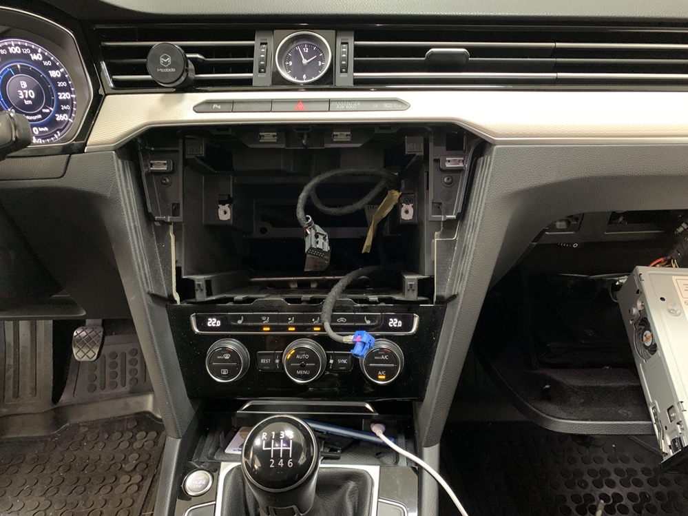 Activare 8 - Instalare Ceasuri Digitale Virtual Cockpit AID VW Passat B8 Camera Spate Highline Navigatie MIB2 8 Inch Montare 8 - Instalare Ceasuri Digitale Virtual Cockpit AID VW Passat B8 Camera Spate Highline Navigatie MIB2 8 Inch