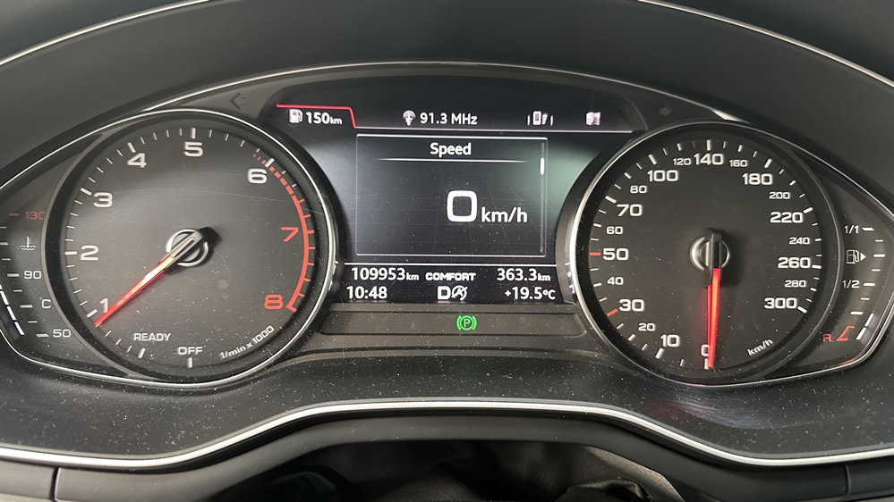 Montare 5 - Auto Hold Audi A4 B9 2018 Instalare Activare Buton AutoHold Auto Hold