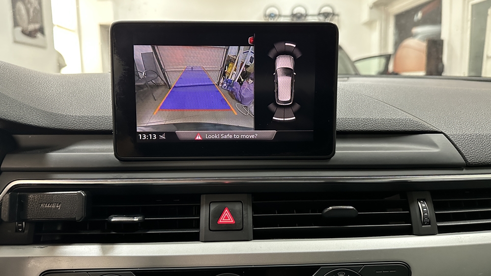 Montare 7 - Instalare Montaj Camera Spate Marsarier Audi A4 B9 2017