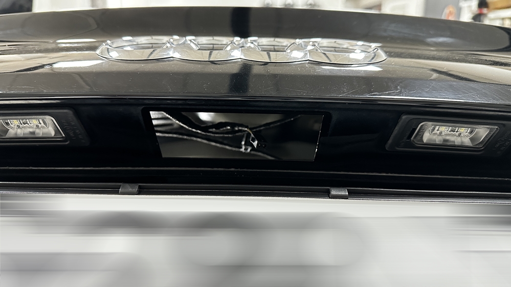 Montare 3 - Audi A4 B9 2017 Montaj Camera Spate Marsarier Originala Highline OEM In Maner