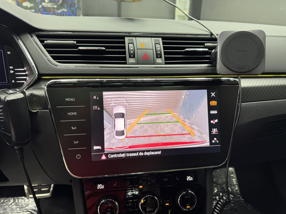 Montare 4 - Instalare Montaj Camera Video Spate Marsarier Skoda Superb 3 2019 Highline Camera Originala Bucuresti