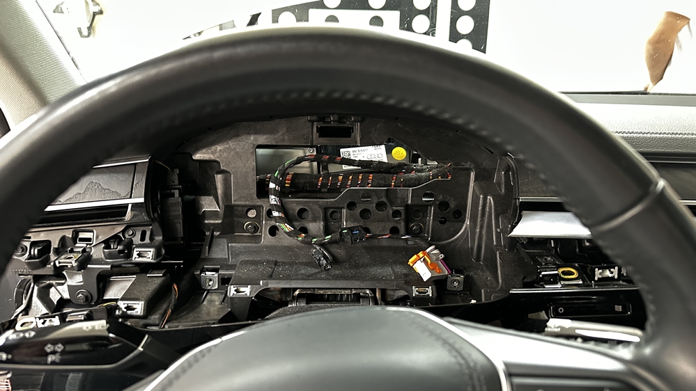 Activare 4 - Audi A8 4N 2020 Instalare Ceasuri Digitale Virtual Cockpit AID Bord Digital Montare 4 - Audi A8 4N 2020 Instalare Ceasuri Digitale Virtual Cockpit AID Bord Digital