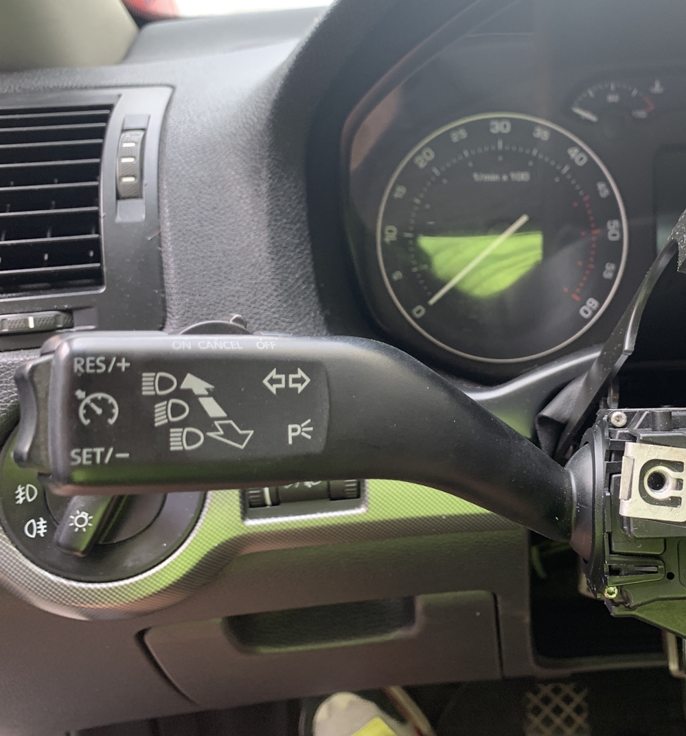 Activare 3 - Skoda Octavia 2 2007 Instalare Pilot Automat Tempomat Cruise Control Montare 3 - Skoda Octavia 2 2007 Instalare Pilot Automat Tempomat Cruise Control