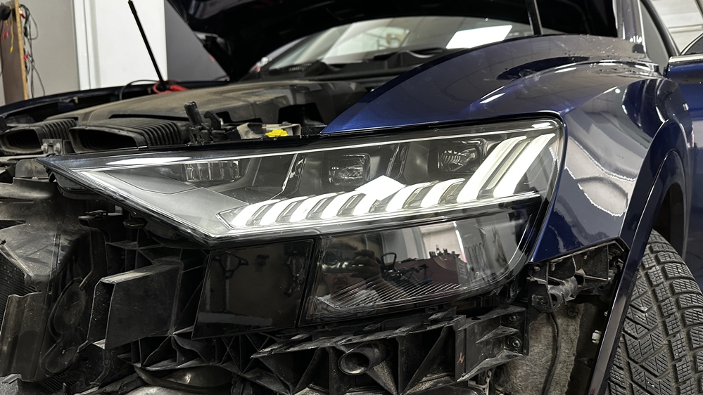 Activare 7 - Audi Q8 2021 Instalare Faruri FULL LED Matrix Originale Montare 7 - Audi Q8 2021 Instalare Faruri FULL LED Matrix Originale