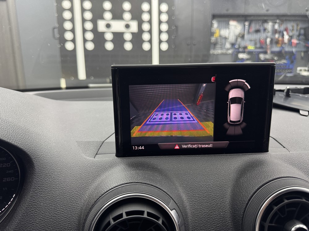 Montare 5 - Instalare Montare Activare Camera Video Spate Marsarier Originala Highline Bucuresti Audi Q2 2021
