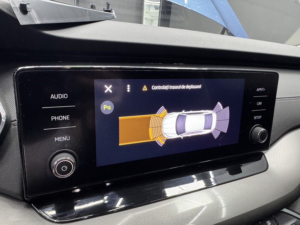 Montare 2 - Instalare Montare Activare Camera Video Spate Marsarier Skoda Octavia 4 IV 2022 Originala Highline