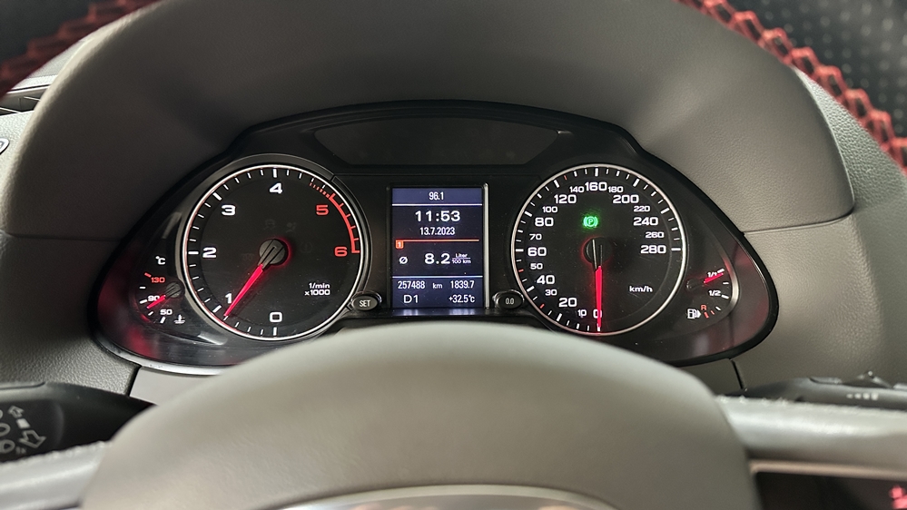 Montare 8 - Audi Q5 8R 2011 Montaj Activare Buton Autohold Audi Q5 8R Auto Hold