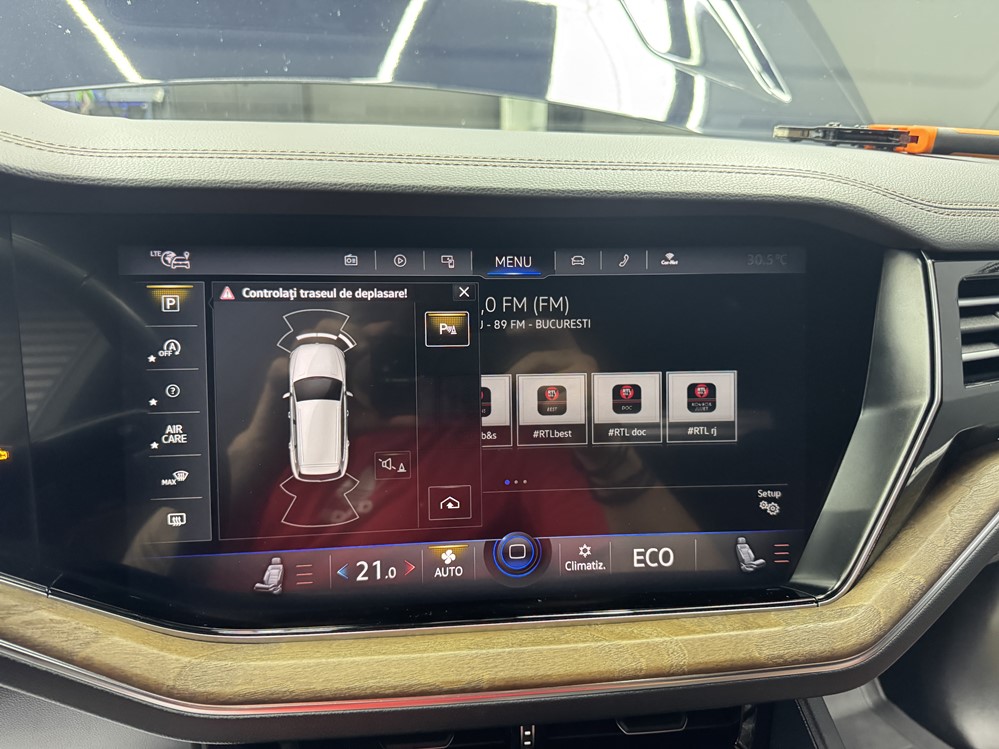 Activare 3 - Instalare Montare Camera Spate Marsarier Video Originala Highline VW Touareg III CR 2021 Montare 3 - Instalare Montare Camera Spate Marsarier Video Originala Highline VW Touareg III CR 2021