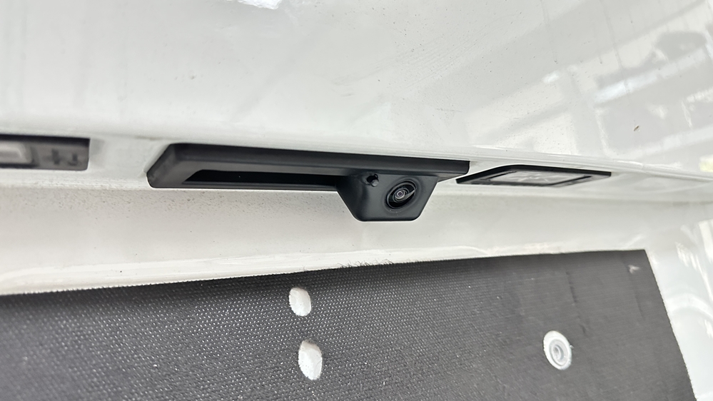 Activare 6 - Instalare Camera Marsarier VW Tiguan AD1 2018 Camera Video Spate Originala Montare 6 - Instalare Camera Marsarier VW Tiguan AD1 2018 Camera Video Spate Originala