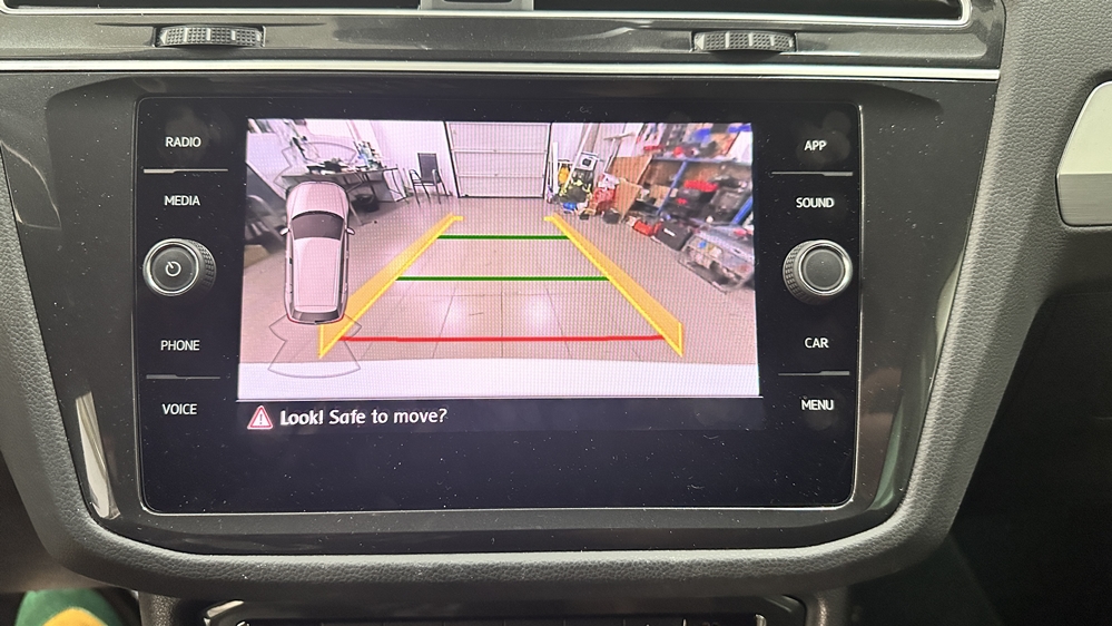 Activare 7 - Instalare Camera Marsarier VW Tiguan AD1 2018 Camera Video Spate Originala Montare 7 - Instalare Camera Marsarier VW Tiguan AD1 2018 Camera Video Spate Originala