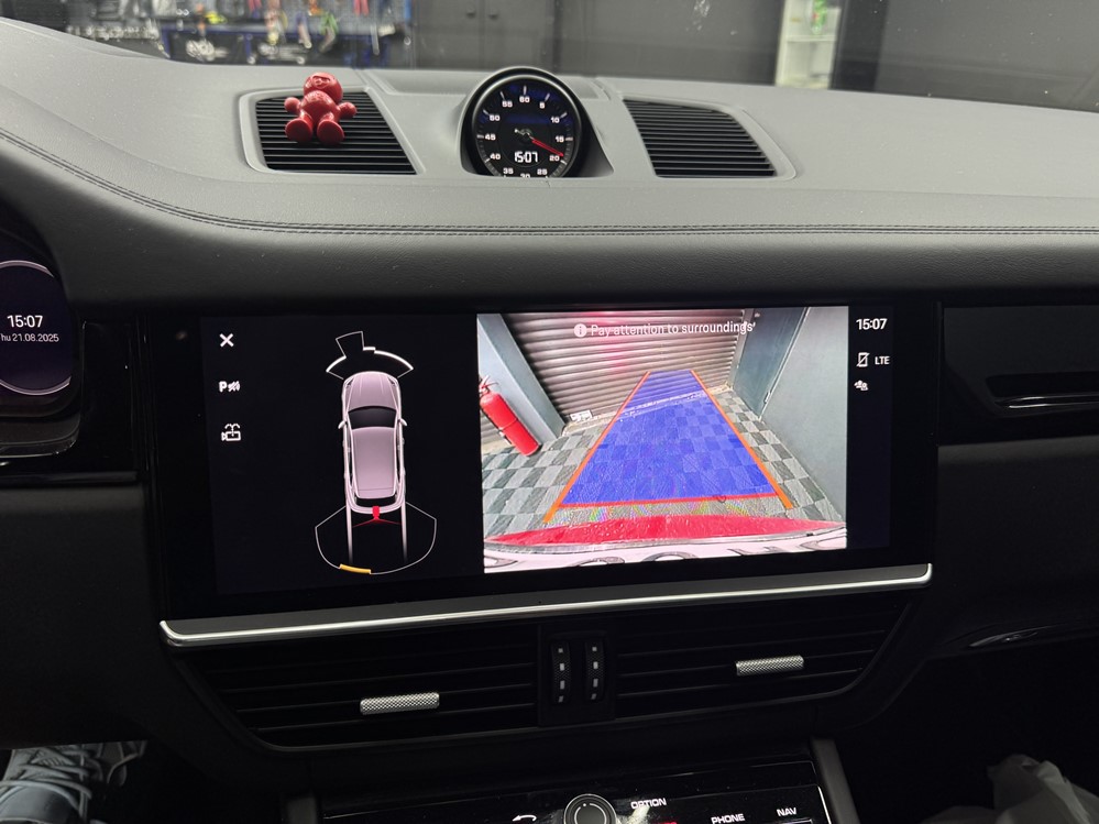 Activare 6 - Instalare Montare Retrofit Camera Video Spate Marsarier Highline Originala Porsche Cayenne 2022 9YA Montare 6 - Instalare Montare Retrofit Camera Video Spate Marsarier Highline Originala Porsche Cayenne 2022 9YA