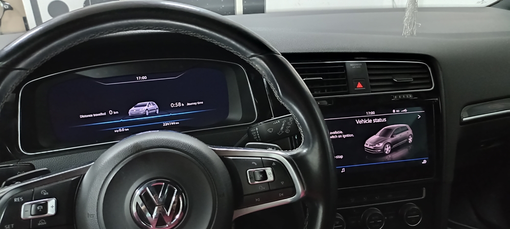 Elegantes Golf 7 Display Bilder