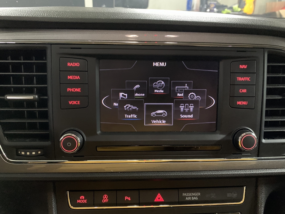 Montare 4 - Seat Leon 5F 2016 Instalare Ceasuri Digitale Virtual Cockpit Navigatie MIB 2 Carplay Android Auto