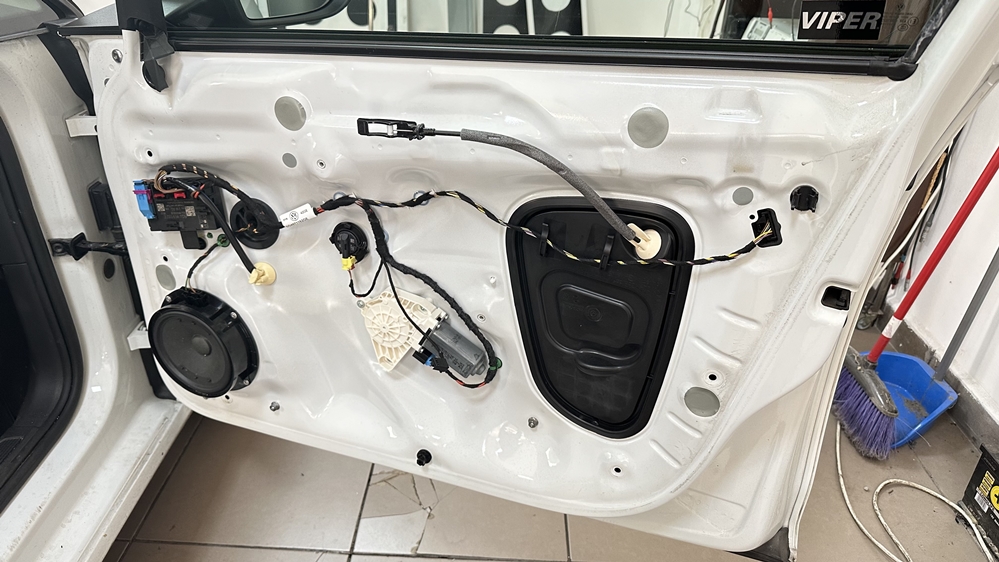 Activare 3 - VW Golf 7 VII 2015 Instalare Oglinzi Rabatabile Incalzire Volan Instalare Distronic ACC Cruise Control Montare 3 - VW Golf 7 VII 2015 Instalare Oglinzi Rabatabile Incalzire Volan Instalare Distronic ACC Cruise Control