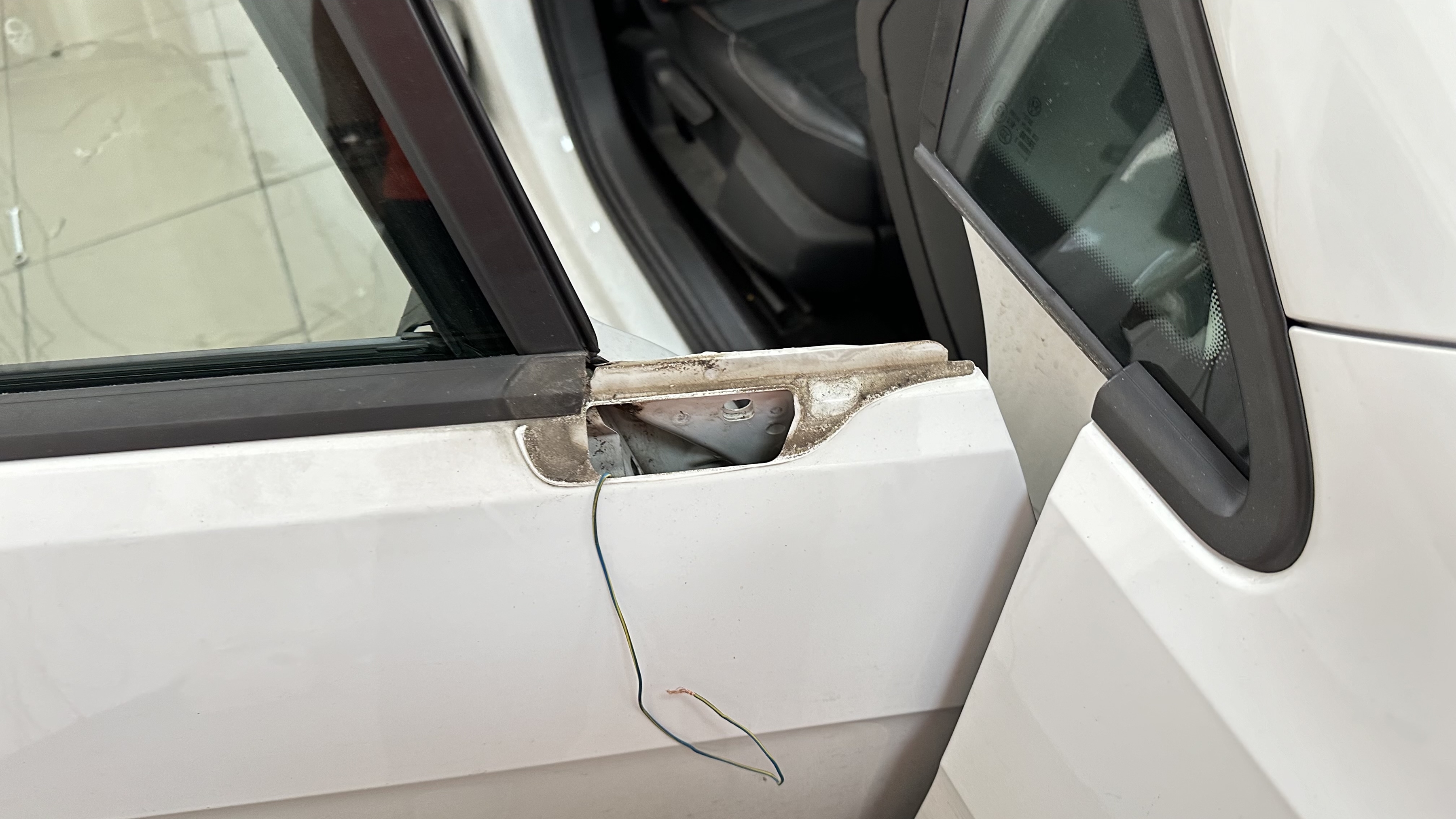 Activare 9 - VW Golf 7 VII 2015 Instalare Oglinzi Rabatabile Incalzire Volan Instalare Distronic ACC Cruise Control Montare 9 - VW Golf 7 VII 2015 Instalare Oglinzi Rabatabile Incalzire Volan Instalare Distronic ACC Cruise Control