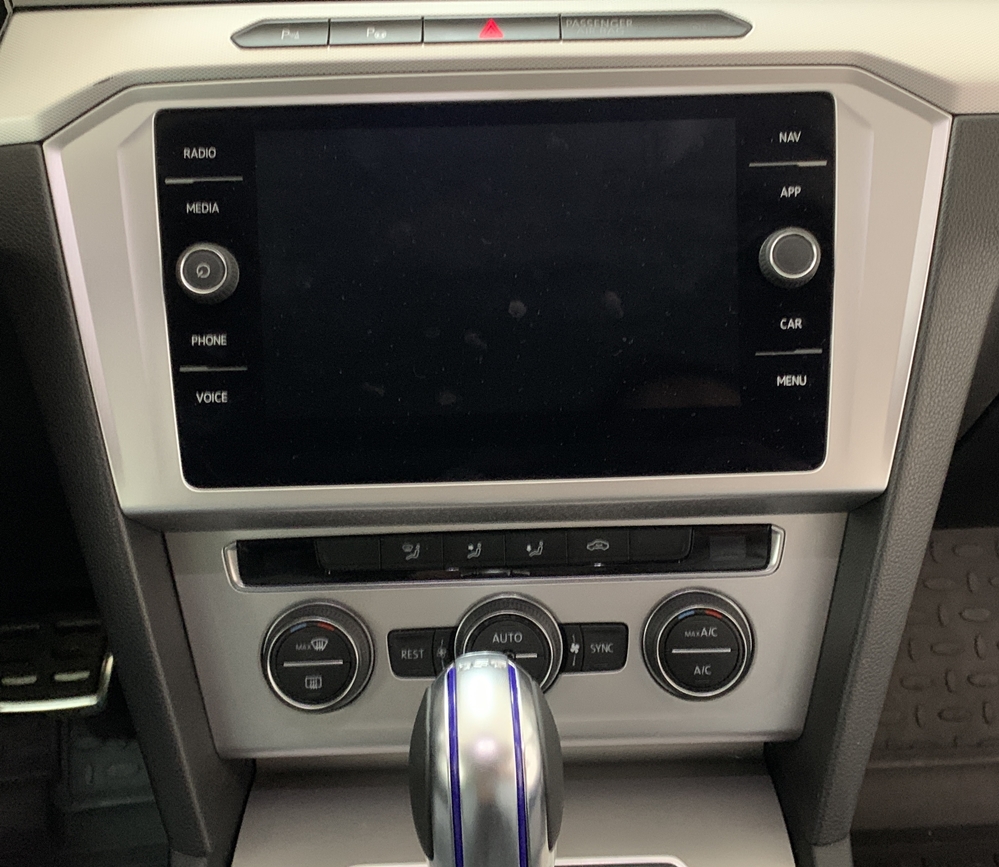 Montare 2 - Retrofit Montare Panou Clima Climatronic Digital VW Passat B8