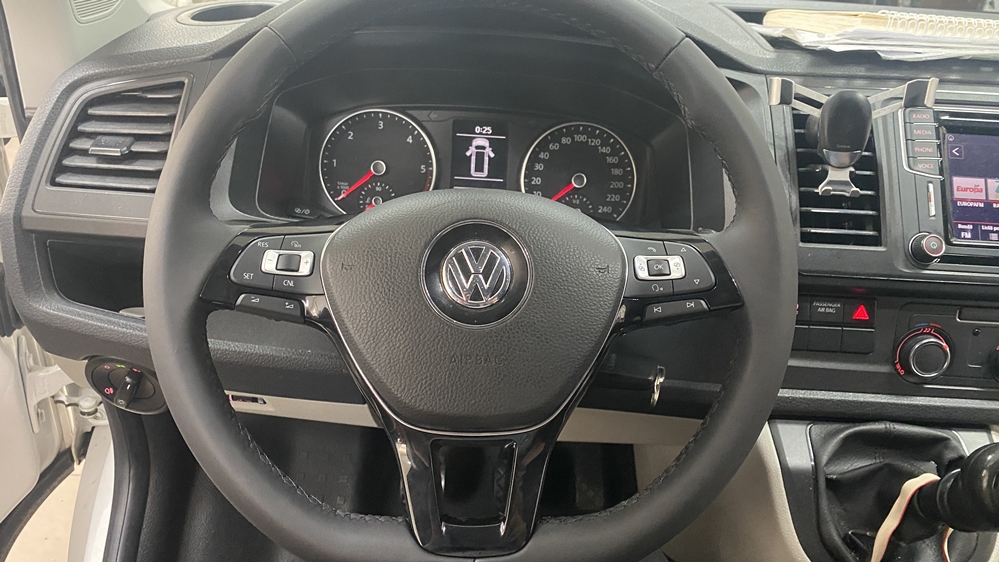 Activare 5 - VW Transporter T6 2019 Montare Pilot Automat Tempomat Cruise Control Pe Volan Montare 5 - VW Transporter T6 2019 Montare Pilot Automat Tempomat Cruise Control Pe Volan
