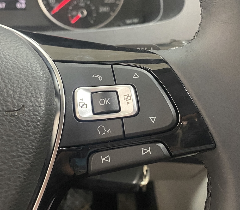 Activare 7 - VW Transporter T6 2019 Montare Pilot Automat Tempomat Cruise Control Pe Volan Montare 7 - VW Transporter T6 2019 Montare Pilot Automat Tempomat Cruise Control Pe Volan