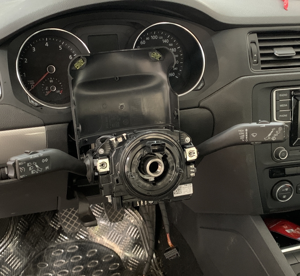 Montare 7 - Retrofit Instalare Pilot Automat Tempomat Cruise Control VW Jetta