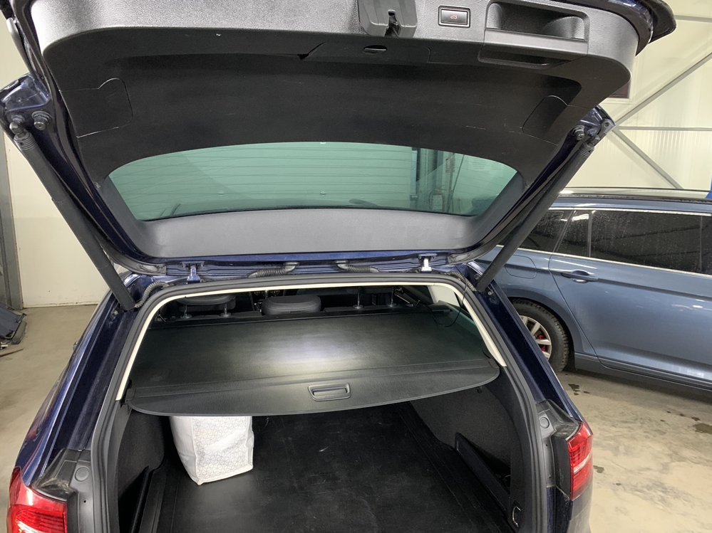 Montare 9 - VW Passat B8 2017 Variant Montare Portbagaj Electric Deschidere Electrica Haion Din Buton