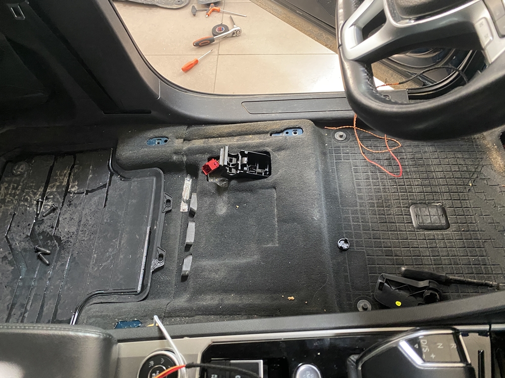 Montare 2 - VW Touareg III CR 2020 Instalare Scaune Electrice Cu Reglaj Electric