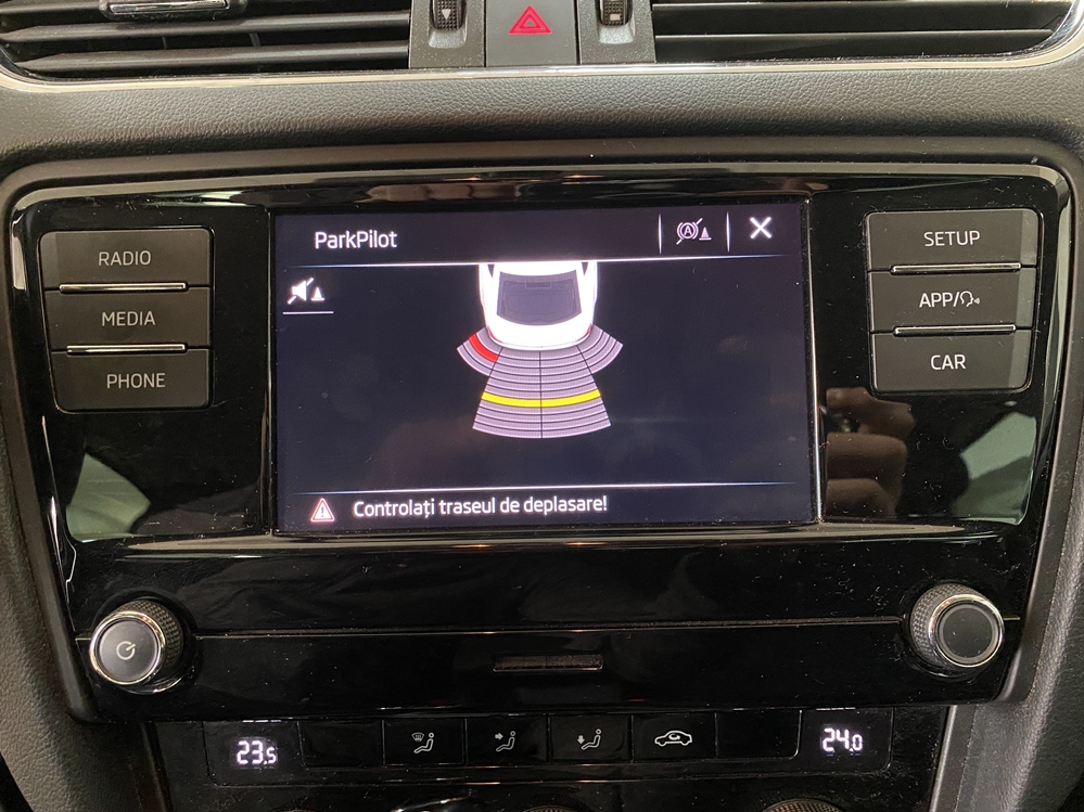 Montare 9 - Skoda Octavia 3 III 2018 Instalare Senzori De Parcare Originali Bara Spate