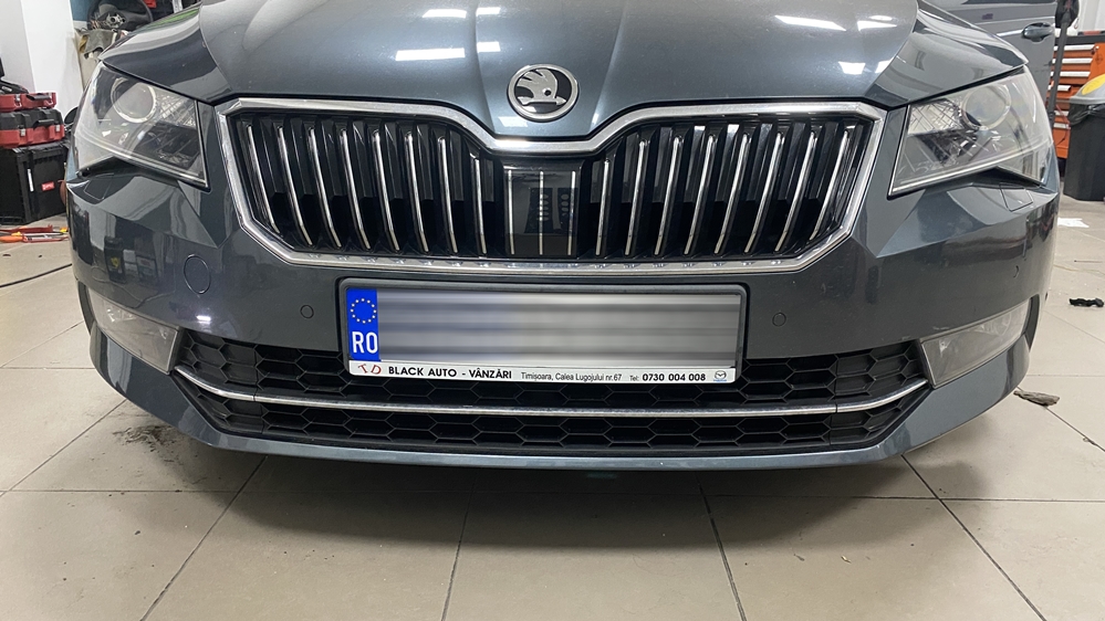 Montare 6 - Skoda Superb 3 III 2018 Instalare Senzori Parcare Fata Camera Marsarier Comenzi Volan