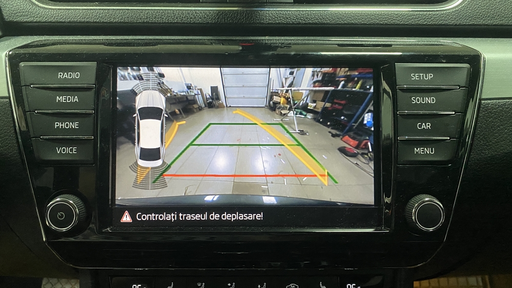 Montare 8 - Skoda Superb 3 III 2018 Instalare Senzori Parcare Fata Camera Marsarier Comenzi Volan