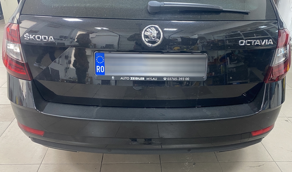 Montare 4 - Skoda Octavia 3 2018 Facelift Instalare Senzori Parcare Fata Originali Camera Spate Marsarier OEM