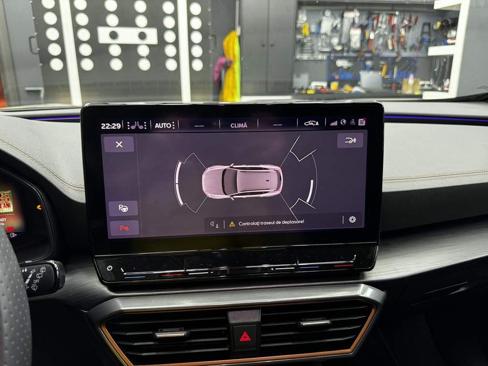 Montare 7 - Instalare Senzori Parcare Fata Cupra Formentor 2023 Originali Bucuresti Sector 1 2 3 4 5 6 Ilfov