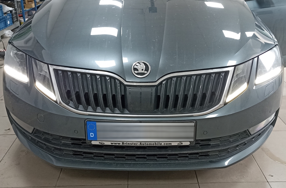 Activare 2 - Skoda Octavia 3 2018 Facelift Instalare Senzori Parcare Fata Originali Montare 2 - Skoda Octavia 3 2018 Facelift Instalare Senzori Parcare Fata Originali