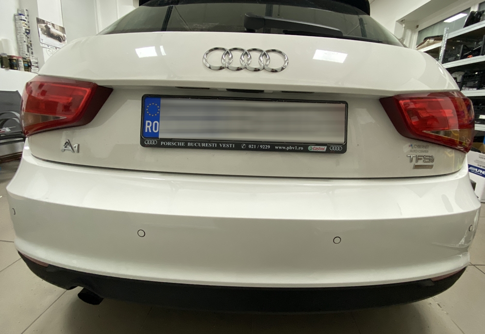 Montare 14 - Audi A1 8X 2017 Instalare Senzori Parare Fata Spate Originali OEM
