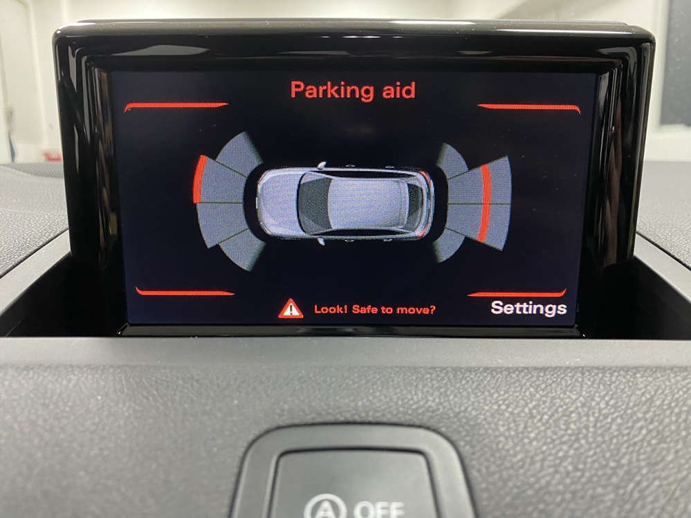 Montare 15 - Audi A1 8X 2017 Instalare Senzori Parare Fata Spate Originali OEM