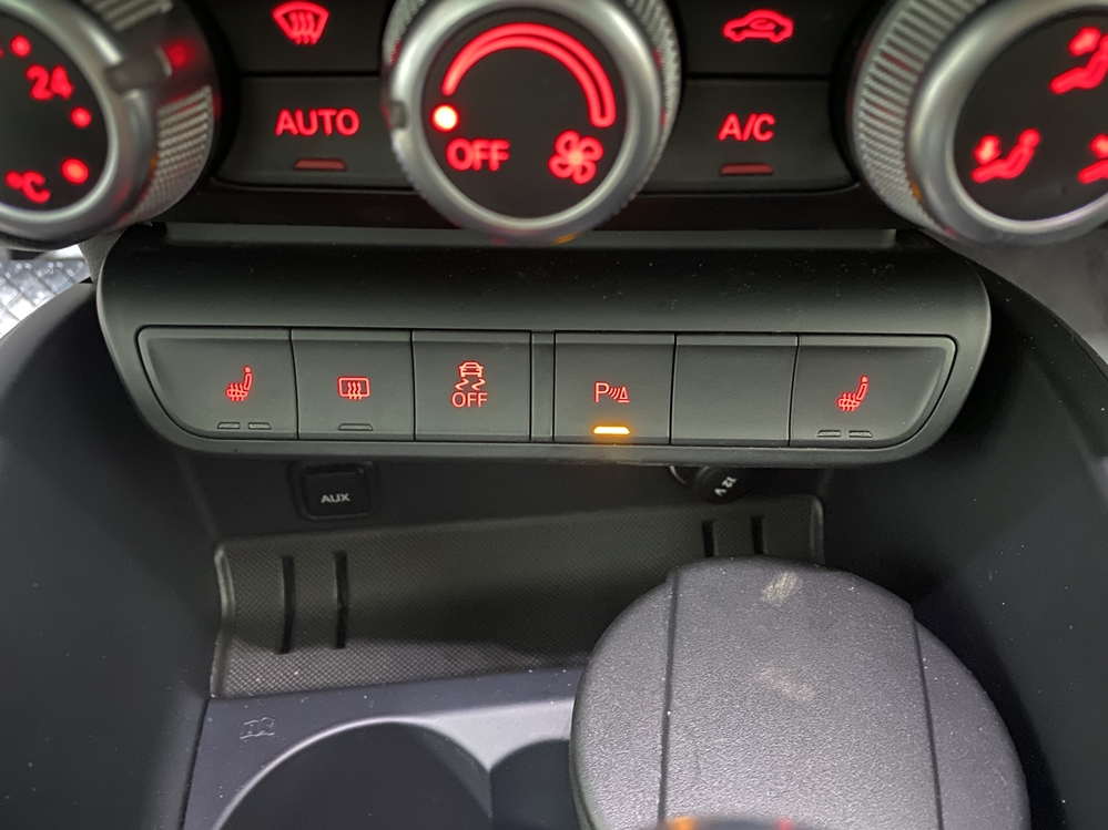 Montare 8 - Audi A1 8X 2017 Instalare Senzori Parare Fata Spate Originali OEM