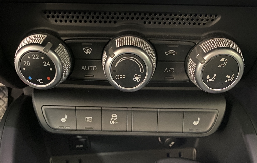 Montare 5 - Audi A1 8X 2017 Instalare Senzori Parare Fata Spate Originali OEM