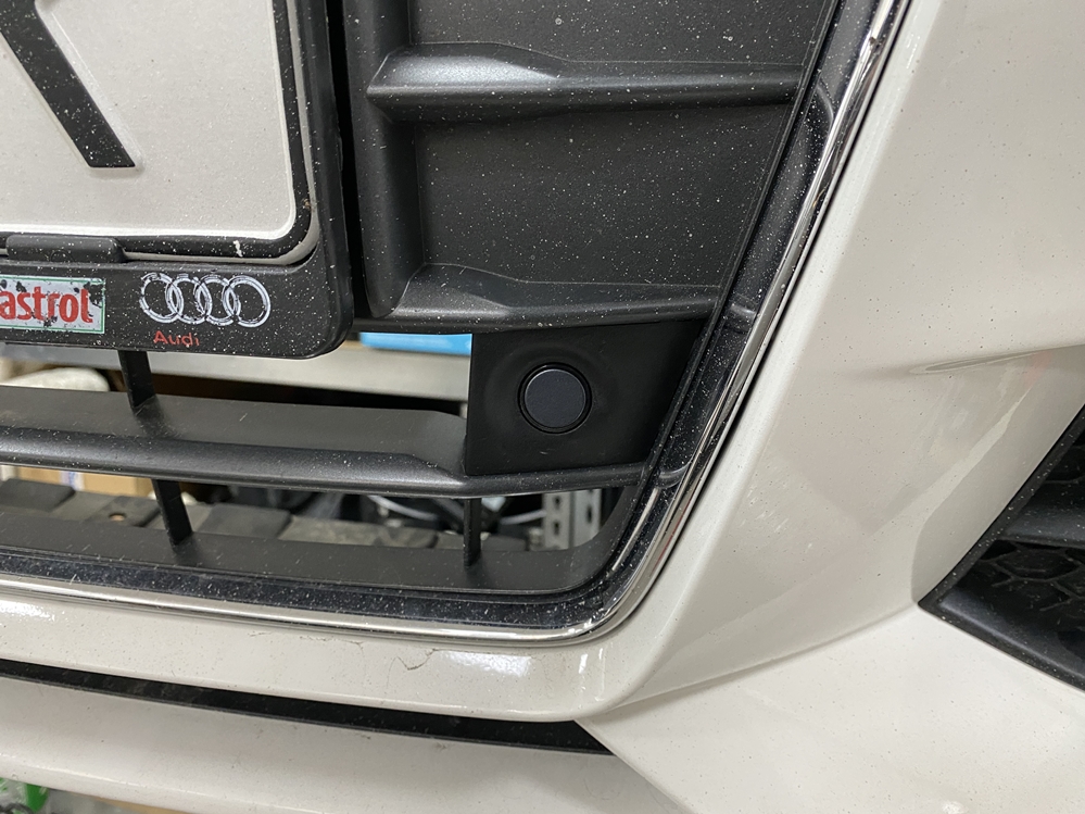 Montare 9 - Audi A1 8X 2017 Instalare Senzori Parare Fata Spate Originali OEM