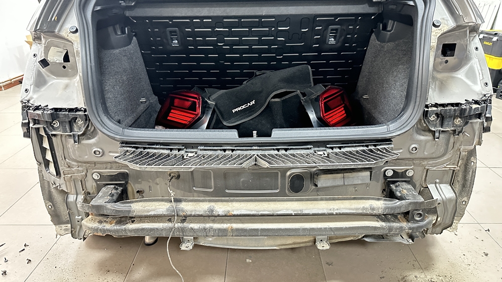 Montare 7 -  Instalare Senzori Parcare Fata Spate Originali VW Polo 6C 2G AW1 2018