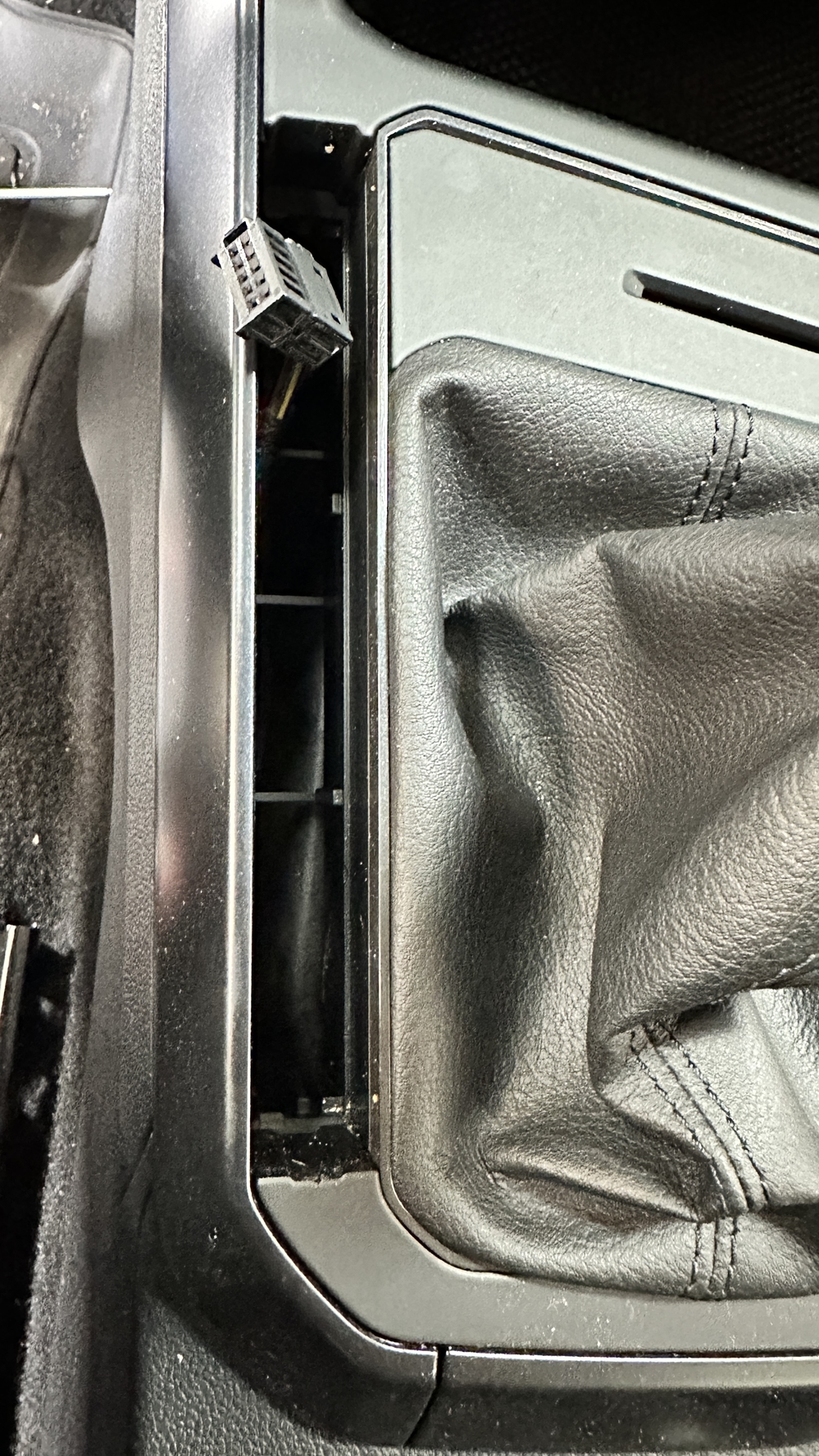 Montare 10 -  Instalare Senzori Parcare Fata Spate Originali VW Polo 6C 2G AW1 2018