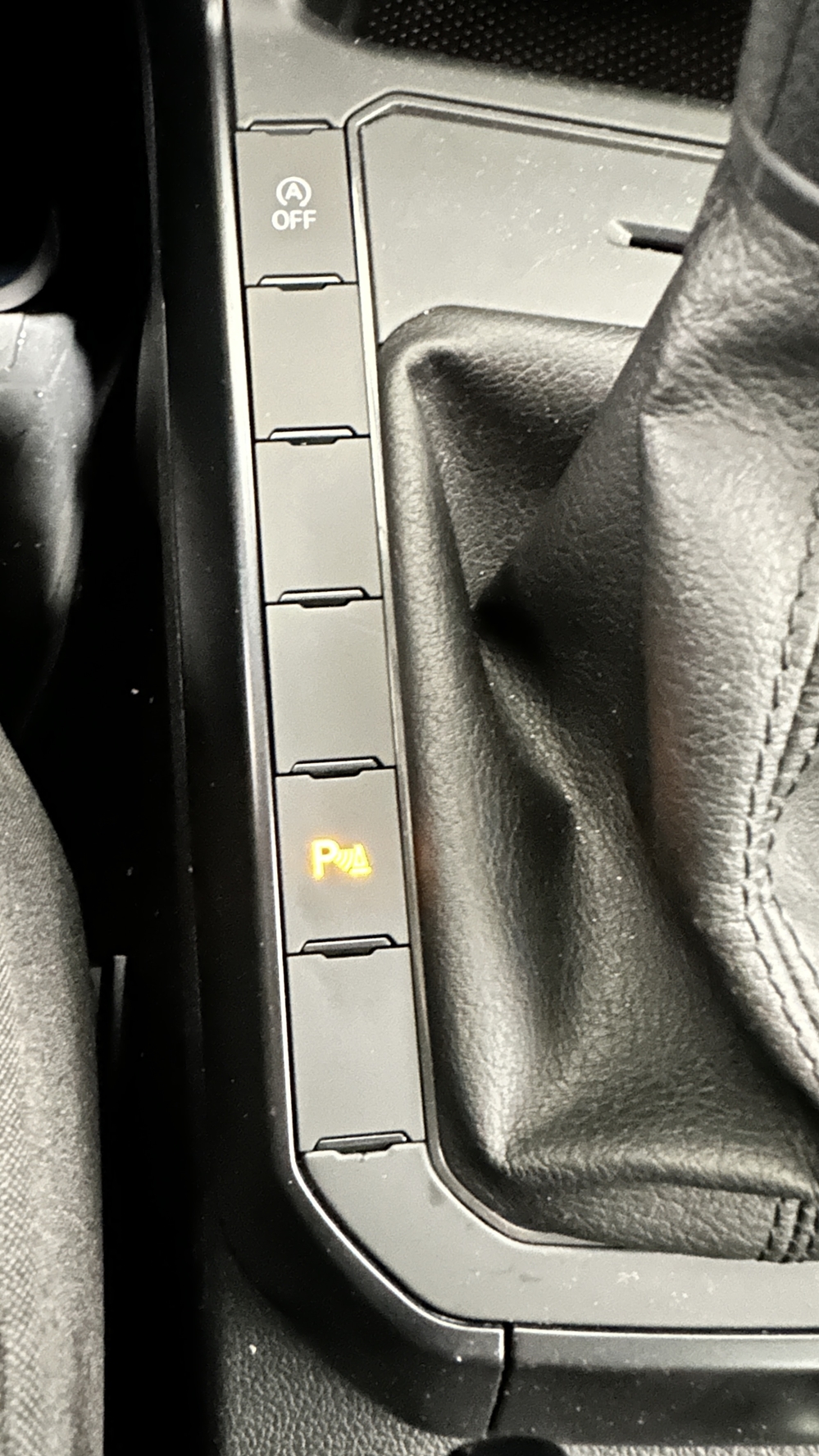 Montare 11 -  Instalare Senzori Parcare Fata Spate Originali VW Polo 6C 2G AW1 2018