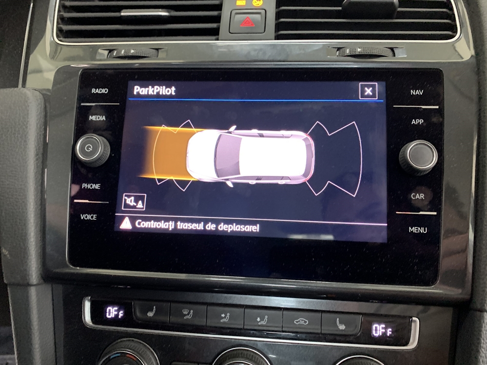 Montare 11 - Montaj Instalare Senzori Parcare Fata Spate VW Golf 7 e-Golf Electric 2019