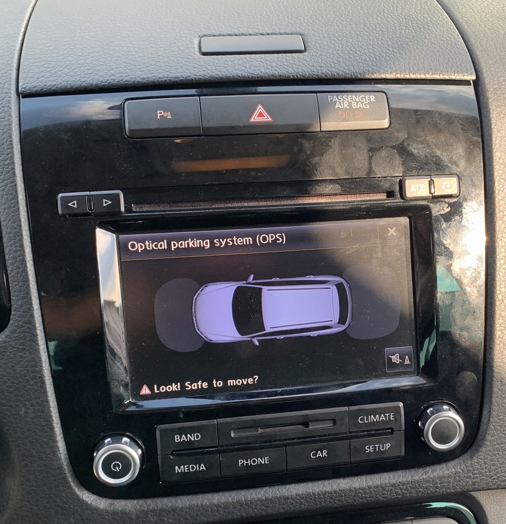Activare 15 - Montaj Senzori Parcare Fata Spate VW Touareg 7P 2014 Montare 15 - Montaj Senzori Parcare Fata Spate VW Touareg 7P 2014