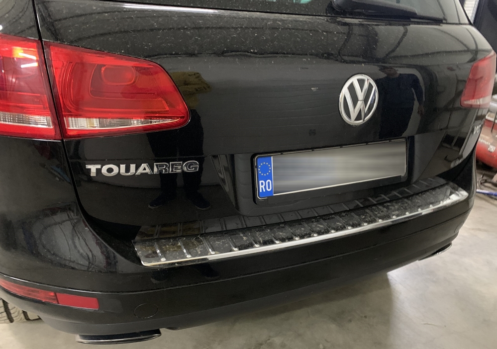 Activare 4 - Montaj Senzori Parcare Fata Spate VW Touareg 7P 2014 Montare 4 - Montaj Senzori Parcare Fata Spate VW Touareg 7P 2014