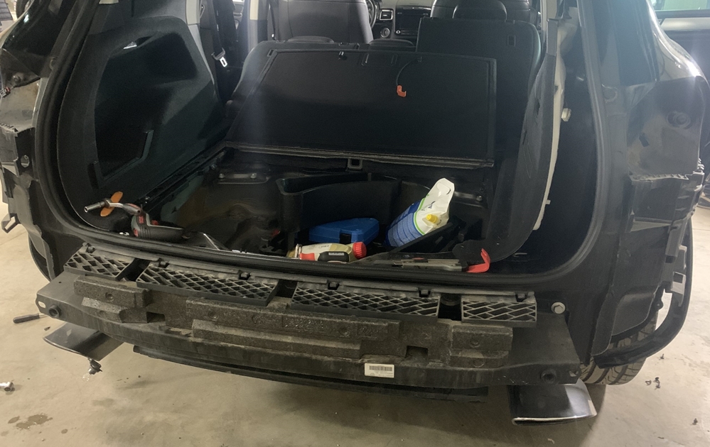 Activare 7 - Montaj Senzori Parcare Fata Spate VW Touareg 7P 2014 Montare 7 - Montaj Senzori Parcare Fata Spate VW Touareg 7P 2014
