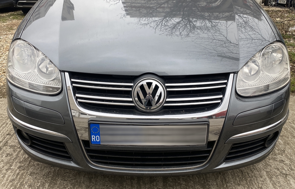 Activare 8 - VW Jetta 2007 Instalare Senzori Parcare Spate Originali Park Pilot Montare 8 - VW Jetta 2007 Instalare Senzori Parcare Spate Originali Park Pilot