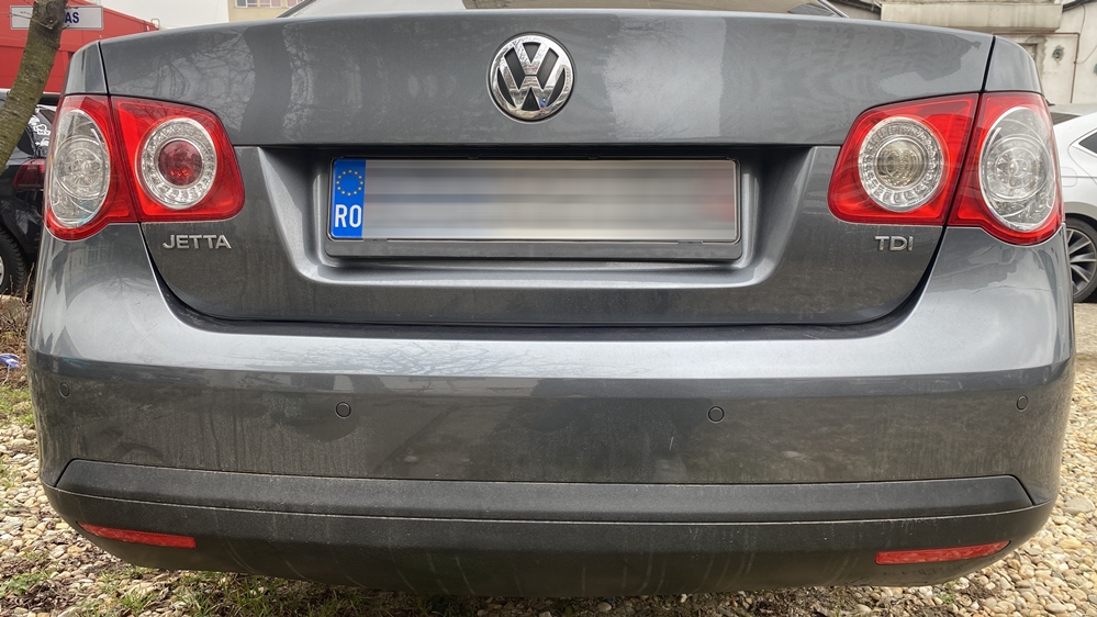 Activare 9 - VW Jetta 2007 Instalare Senzori Parcare Spate Originali Park Pilot Montare 9 - VW Jetta 2007 Instalare Senzori Parcare Spate Originali Park Pilot