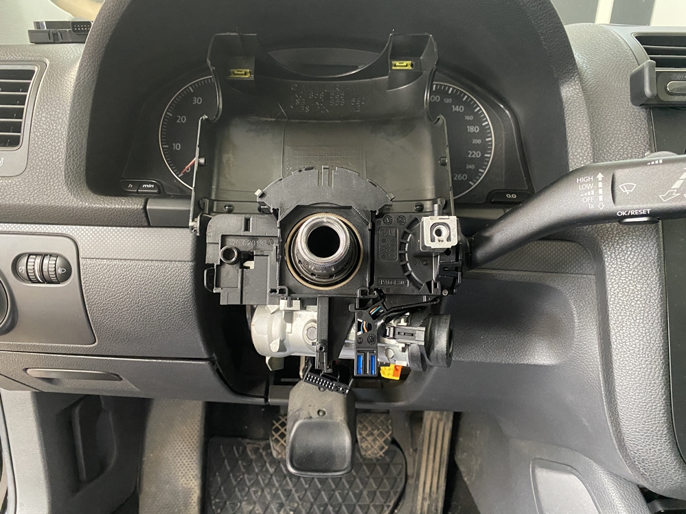 Montare 6 - Instalare Tempomat VW Golf 5 2007 Pilot Automat Cruise Control VW Golf