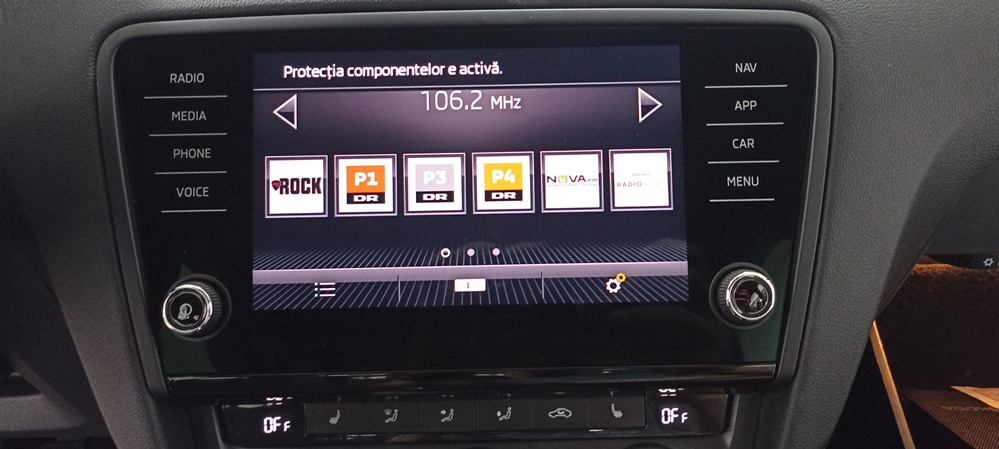Montare 12 - Skoda Octavia 3 2015 Instalare Unitate Display MIB 2 Camera Spate Marsarier Apple Carplay Android Auto