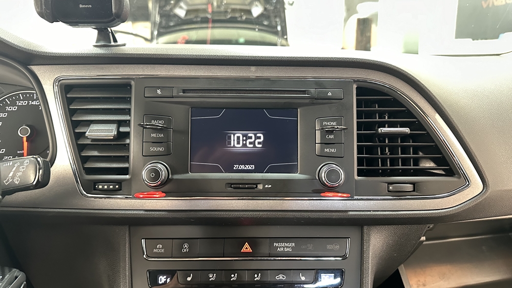 Montare 5 - Seat Leon 5F 2015 Instalare Unitate Multimedia Navigatie MIB 2 Port USB Apple Carplay Android Auto